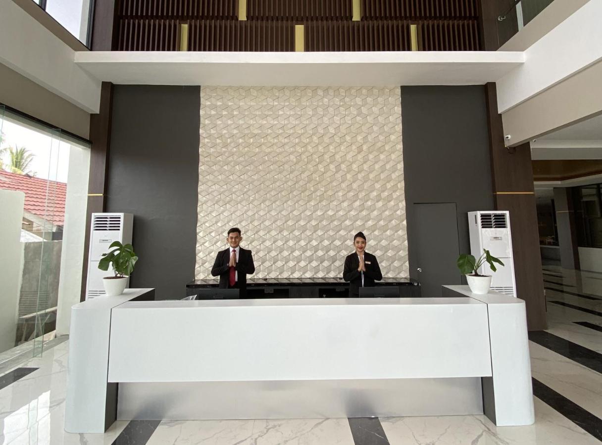 Luminor Hotel Tanjung Selor By Wh Екстериор снимка